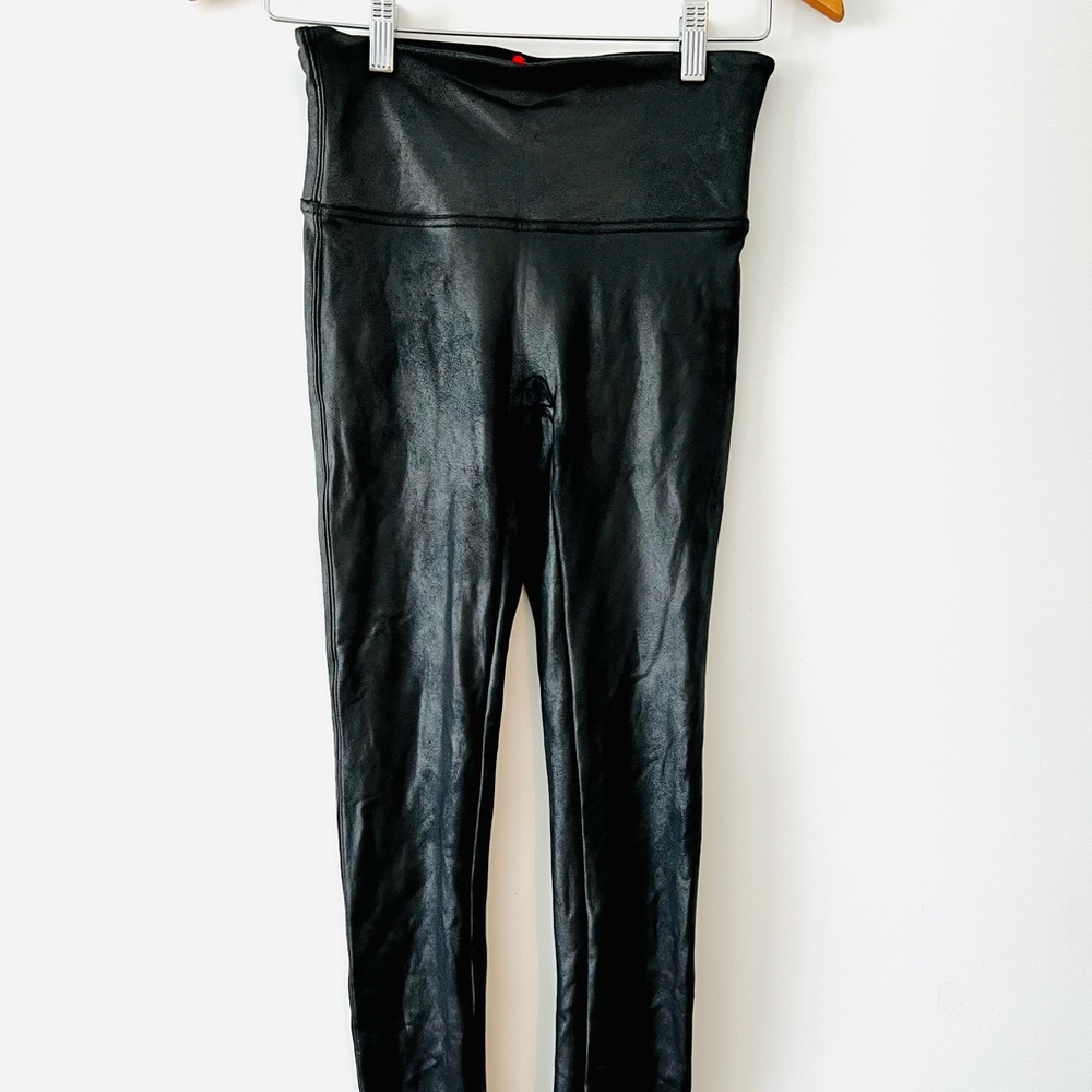 Spanx leggings. Size M